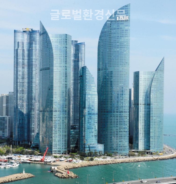 아파트 디자인에 대한 고정관념을 깬 해운대 아이파크 전경
